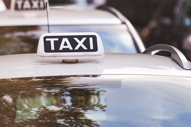 save money on taxi insurance